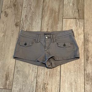 Decree Shorts, Size 7